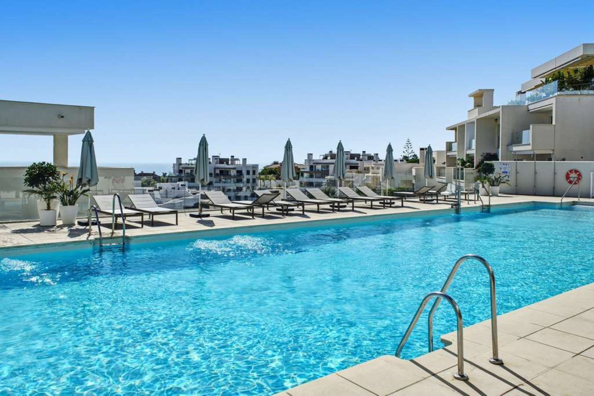 2 Bed Apartment for sale in Estepona Costa Del Sol, Málaga, Spain