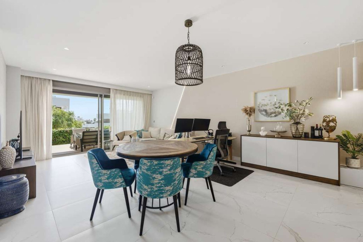 2 Bed Apartment for sale in Estepona Costa Del Sol, Málaga, Spain