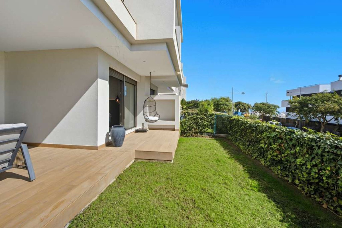 2 Bed Apartment for sale in Estepona Costa Del Sol, Málaga, Spain