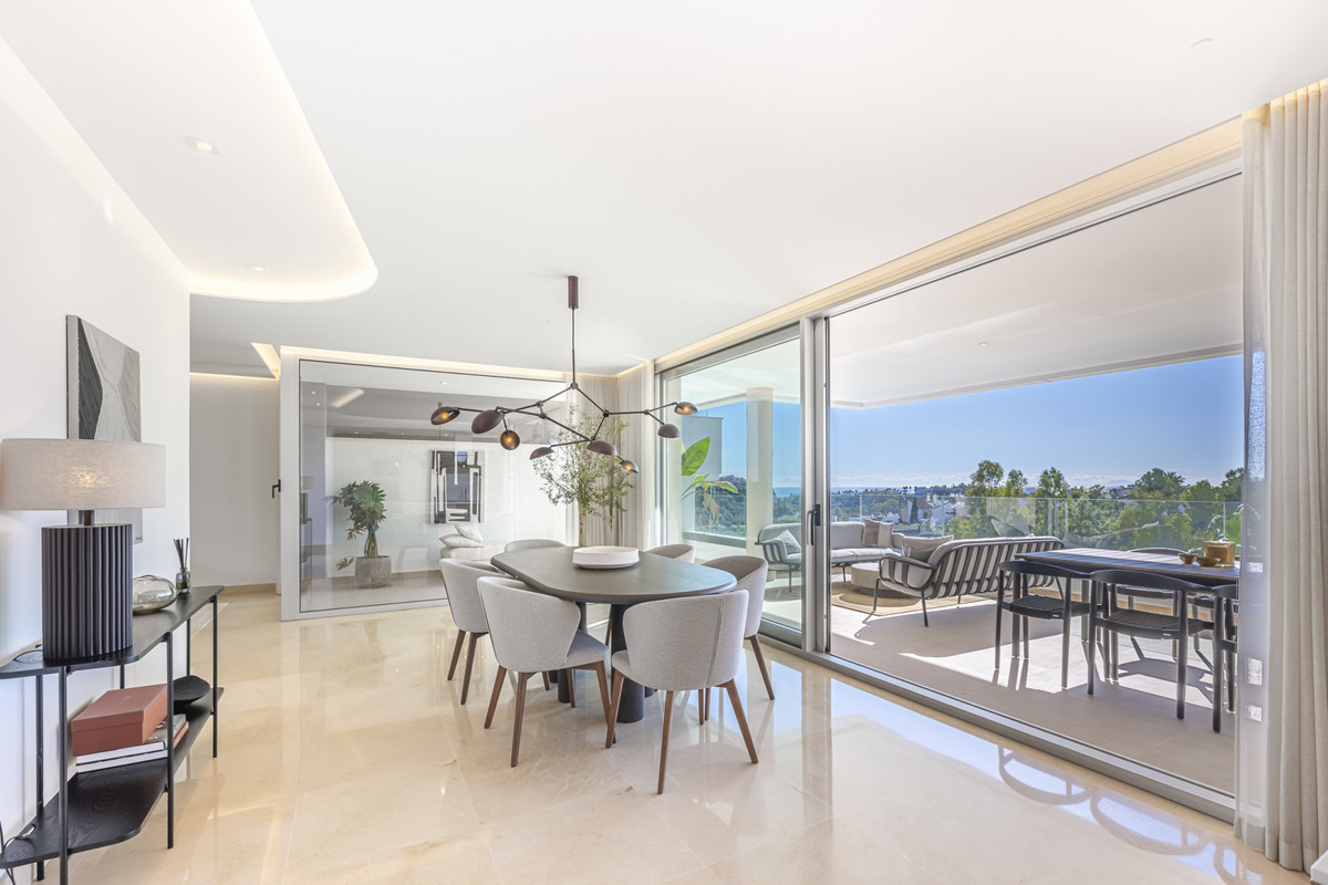 3 Bed Apartment for sale in Benahavís Costa Del Sol, Málaga, Spain