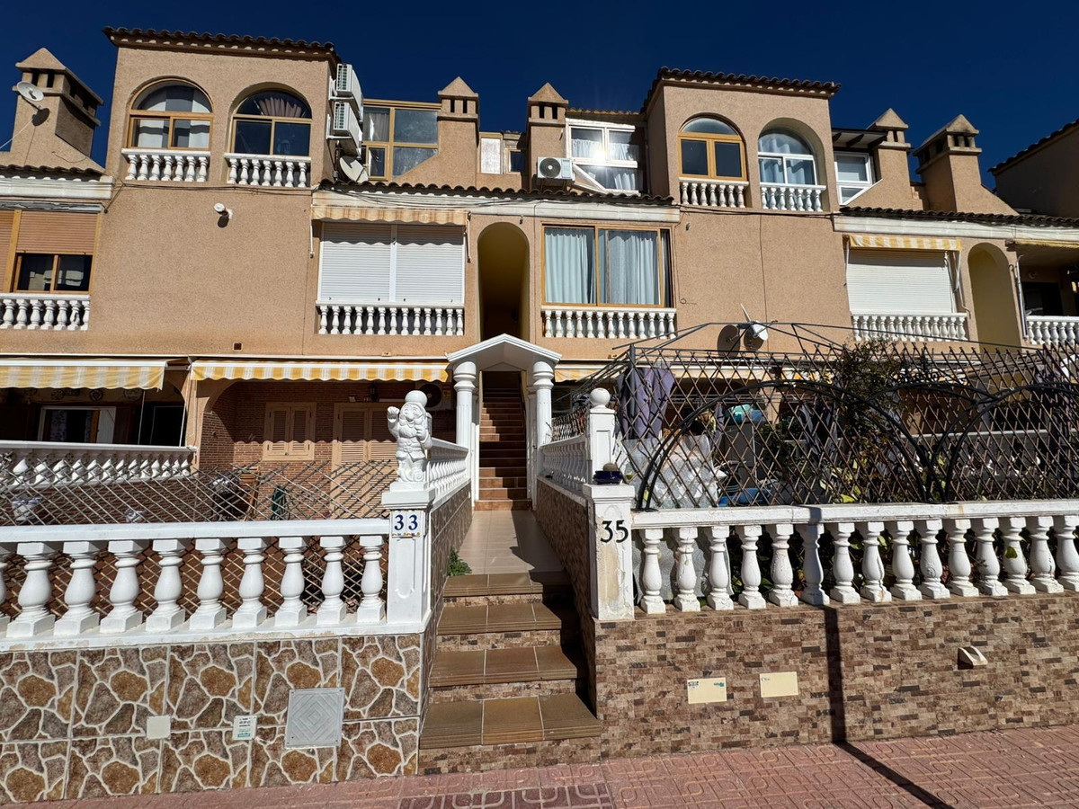 Se vende Bungalow de 2 dormitorios en Costa Blanca, Alicante, España