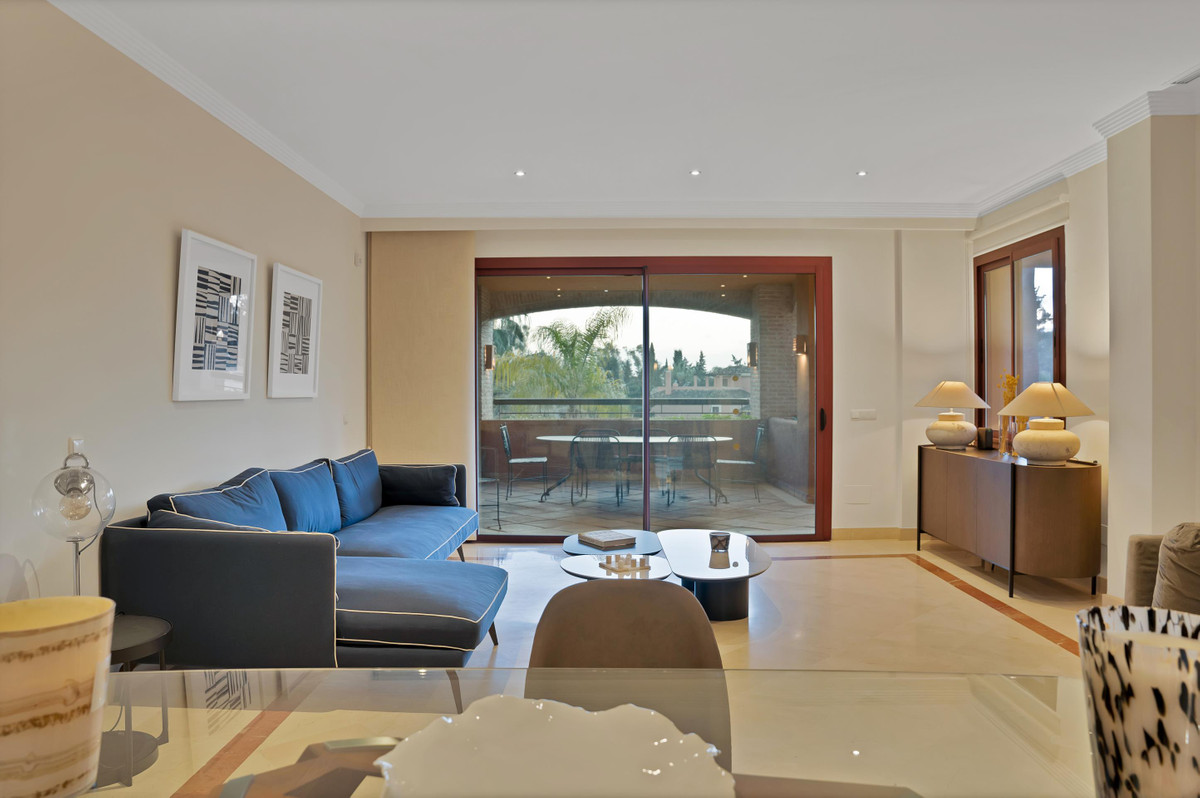 Se vende Apartamento Planta Media de 3 dormitorios en Costa Del Sol, Málaga, España