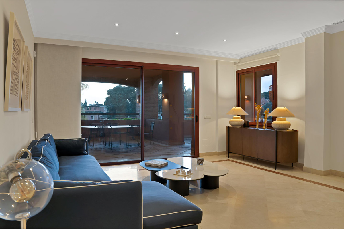 Se vende Apartamento Planta Media de 3 dormitorios en Costa Del Sol, Málaga, España