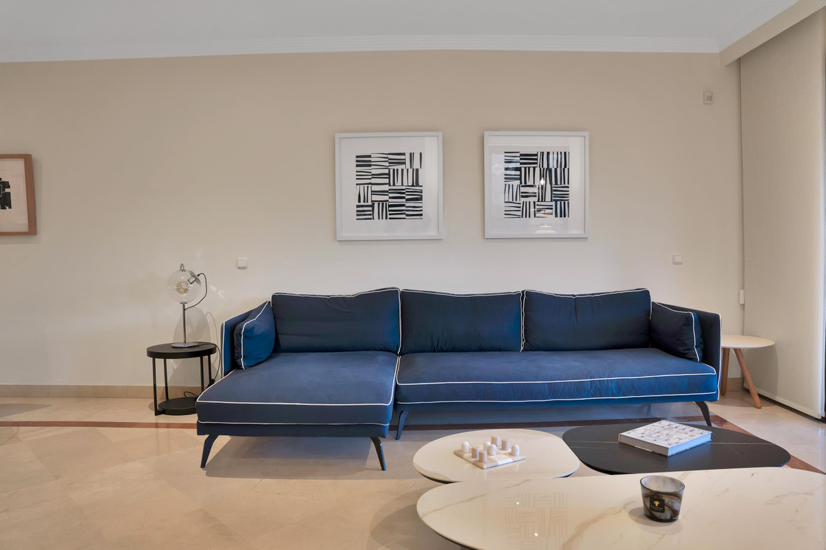 Se vende Apartamento Planta Media de 3 dormitorios en Costa Del Sol, Málaga, España