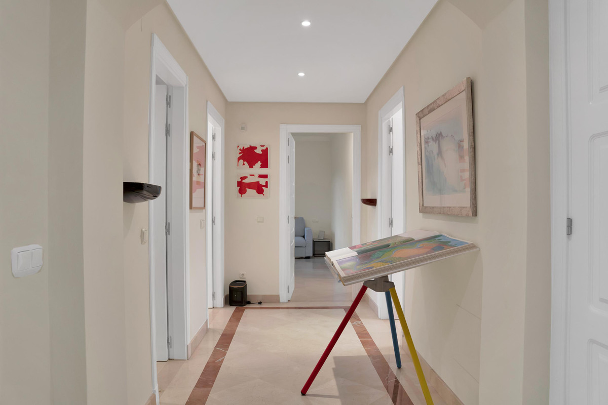 Se vende Apartamento Planta Media de 3 dormitorios en Costa Del Sol, Málaga, España