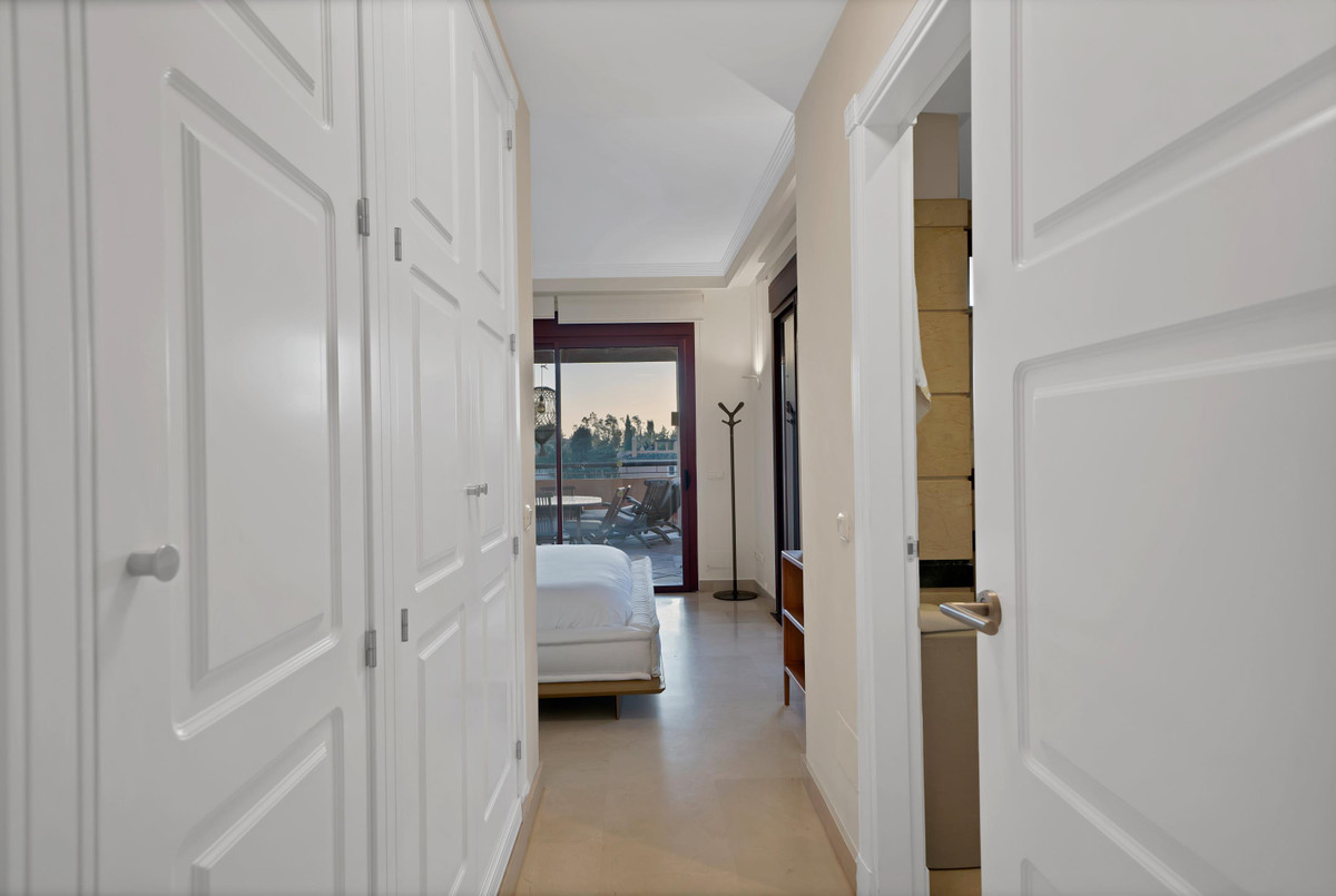 Se vende Apartamento Planta Media de 3 dormitorios en Costa Del Sol, Málaga, España