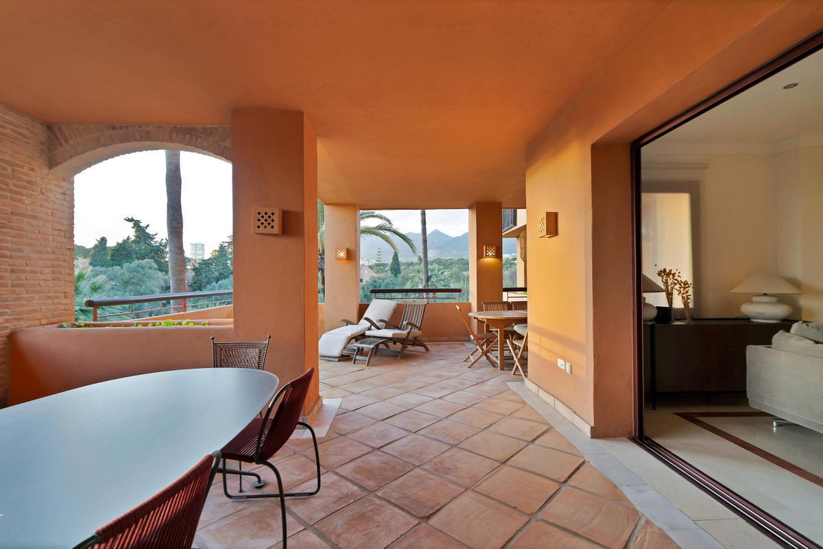 Se vende Apartamento Planta Media de 3 dormitorios en Costa Del Sol, Málaga, España