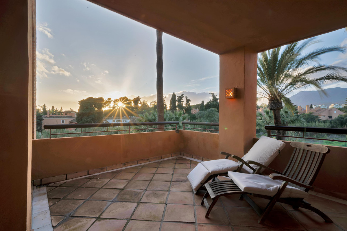 Se vende Apartamento Planta Media de 3 dormitorios en Costa Del Sol, Málaga, España