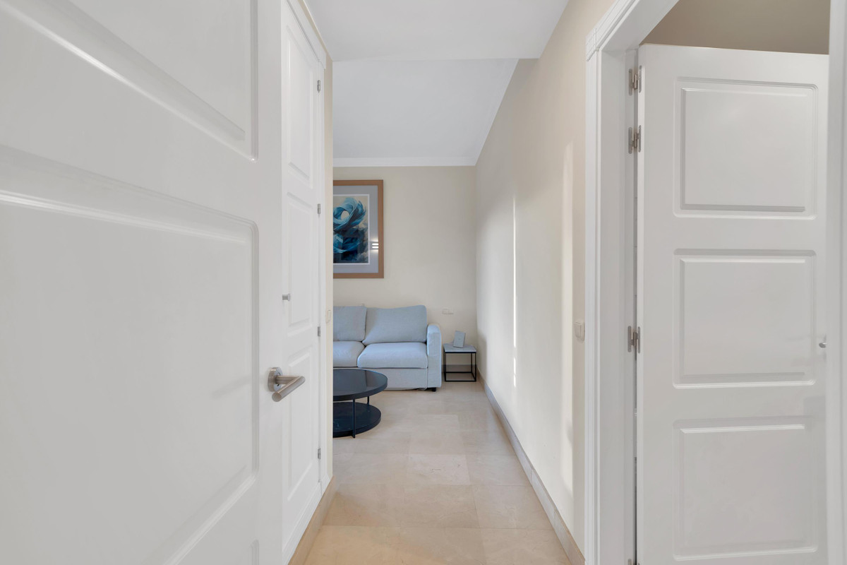 Se vende Apartamento Planta Media de 3 dormitorios en Costa Del Sol, Málaga, España