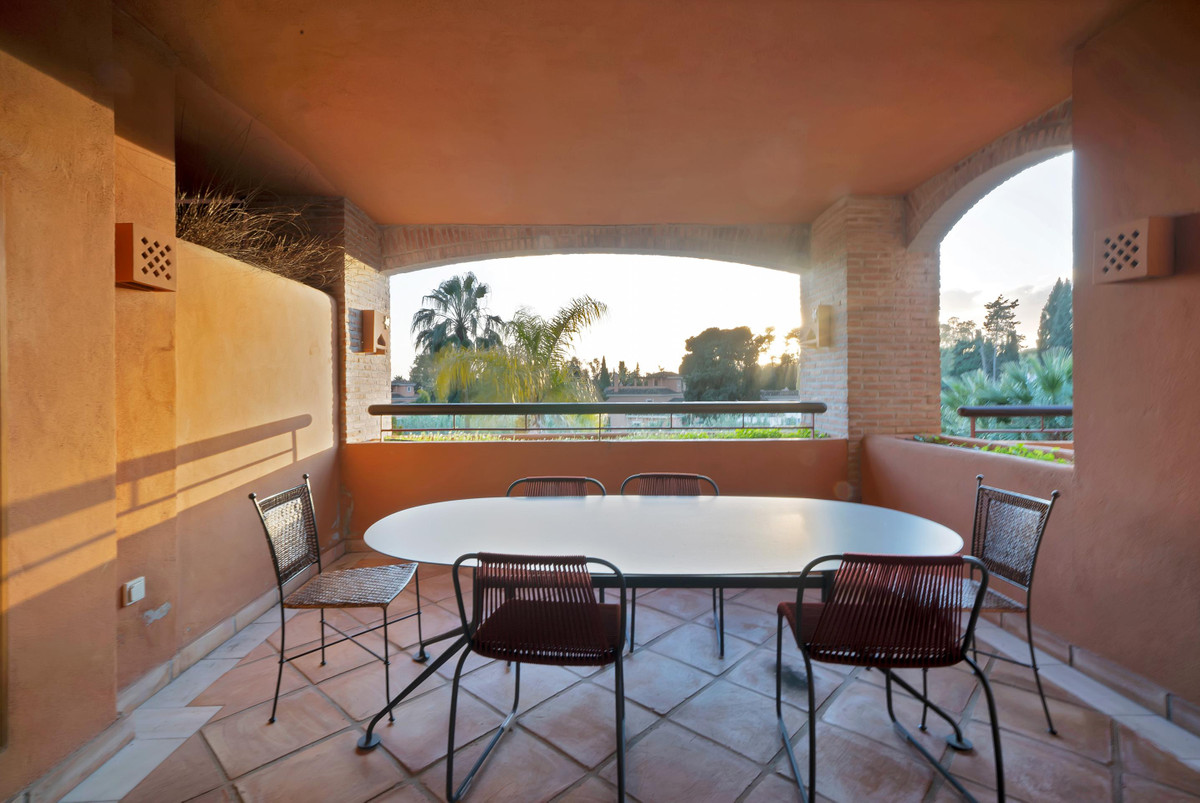 Se vende Apartamento Planta Media de 3 dormitorios en Costa Del Sol, Málaga, España