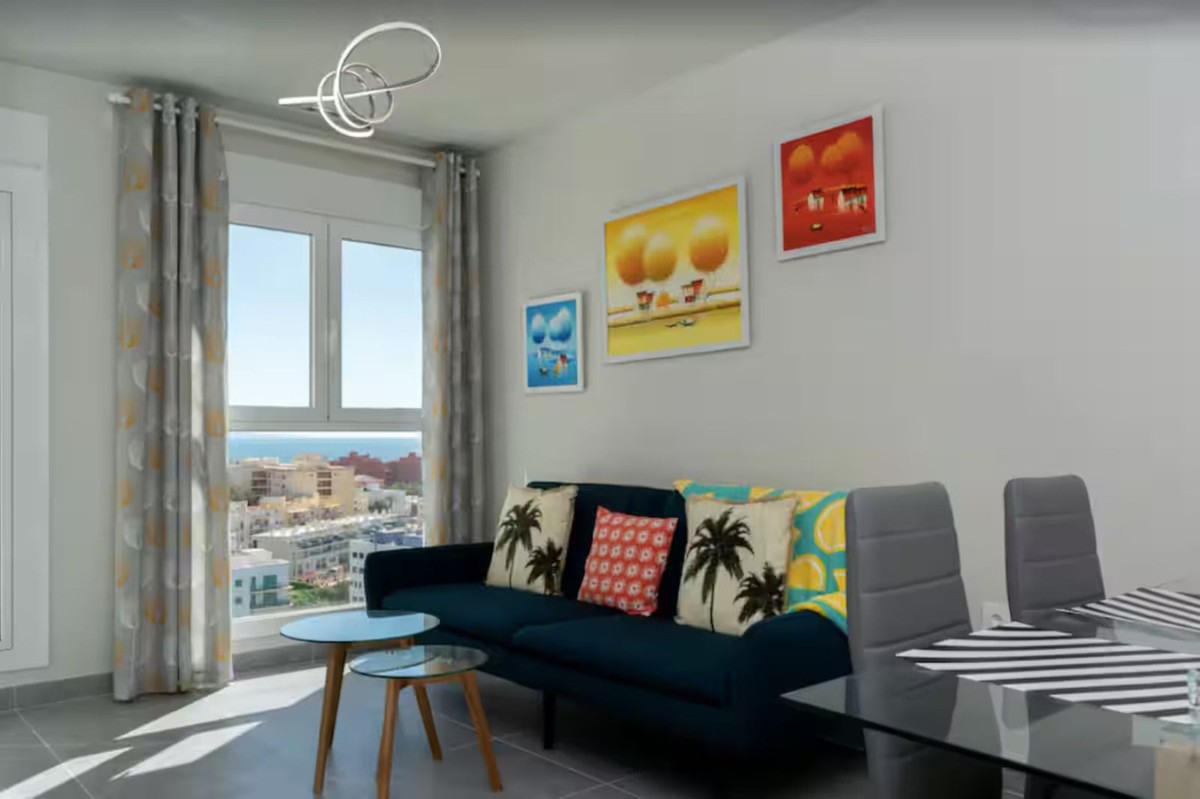 Se vende Apartamento Planta Media de 2 dormitorios en Costa Del Sol, Málaga, España