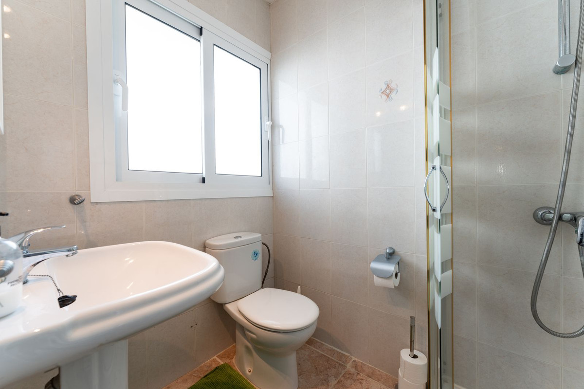 6 Bed Townhouse for sale in La Cala De Mijas Costa Del Sol, Málaga, Spain