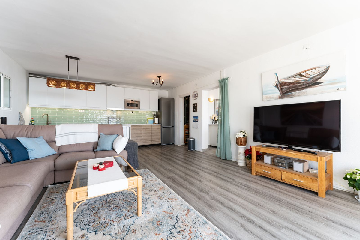 6 Bed Townhouse for sale in La Cala De Mijas Costa Del Sol, Málaga, Spain