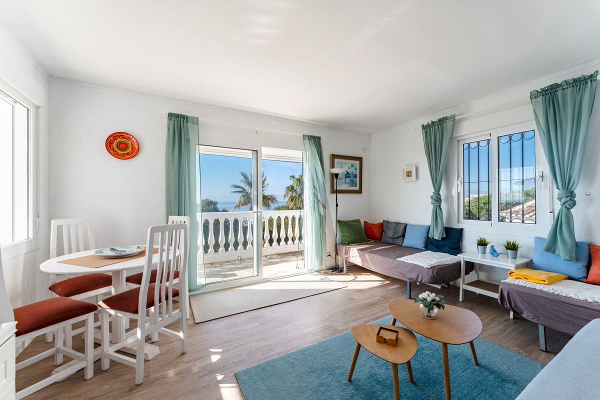 6 Bed Townhouse for sale in La Cala De Mijas Costa Del Sol, Málaga, Spain
