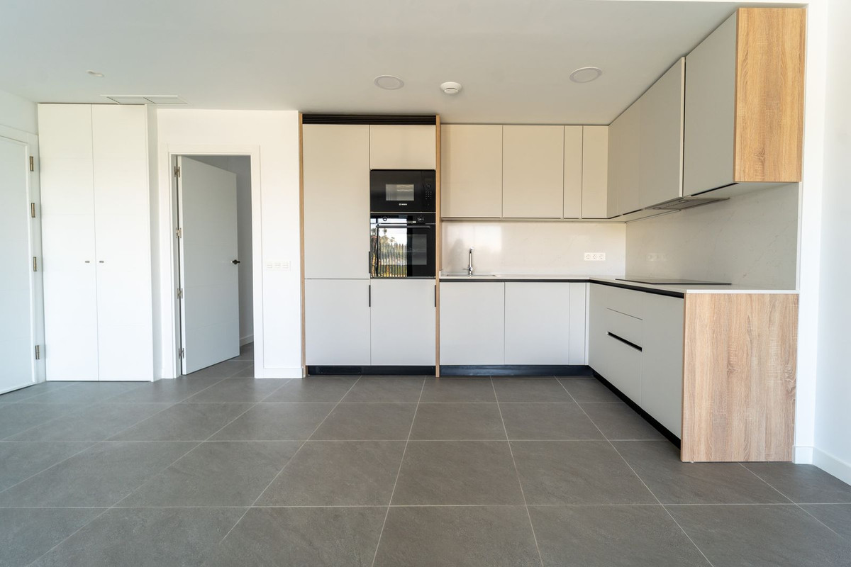 Se vende Apartamento Planta Baja de 2 dormitorios en Costa Del Sol, Málaga, España