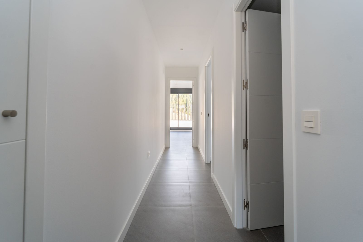 Se vende Apartamento Planta Baja de 2 dormitorios en Costa Del Sol, Málaga, España
