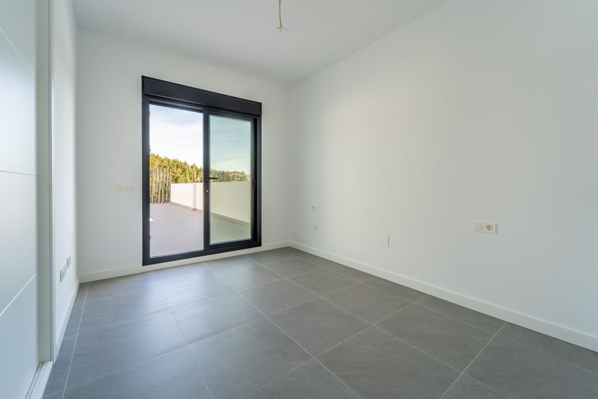 Se vende Apartamento Planta Baja de 2 dormitorios en Costa Del Sol, Málaga, España