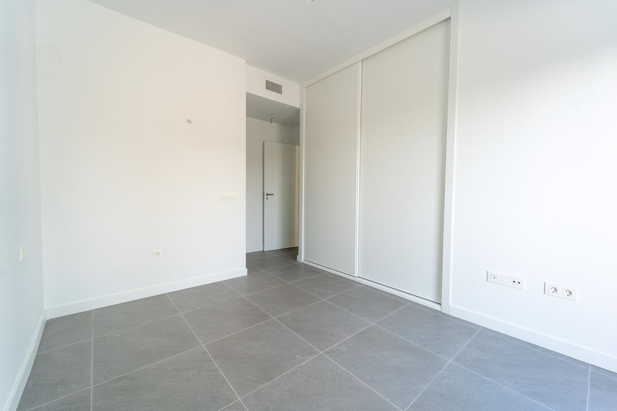 Se vende Apartamento Planta Baja de 2 dormitorios en Costa Del Sol, Málaga, España