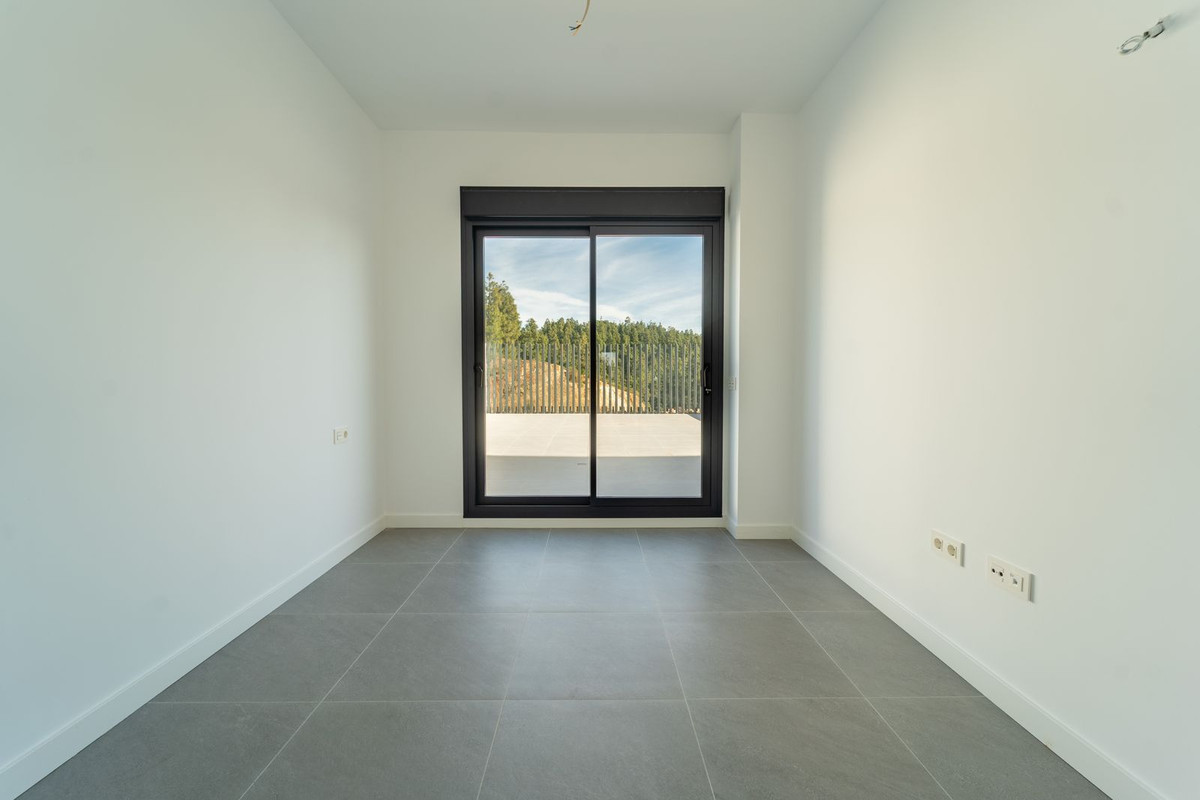 Se vende Apartamento Planta Baja de 2 dormitorios en Costa Del Sol, Málaga, España