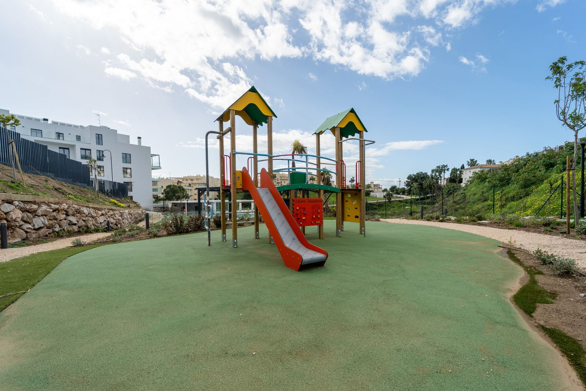 Se vende Apartamento Planta Baja de 2 dormitorios en Costa Del Sol, Málaga, España