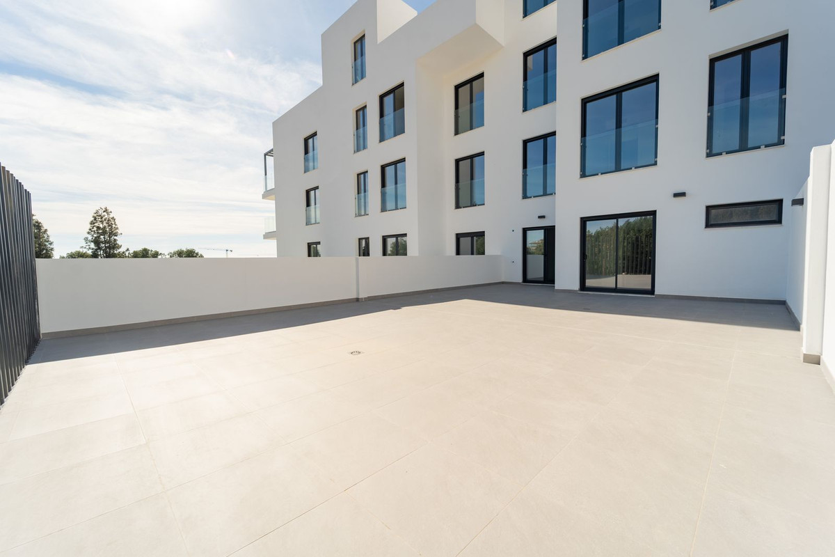 Se vende Apartamento Planta Baja de 2 dormitorios en Costa Del Sol, Málaga, España