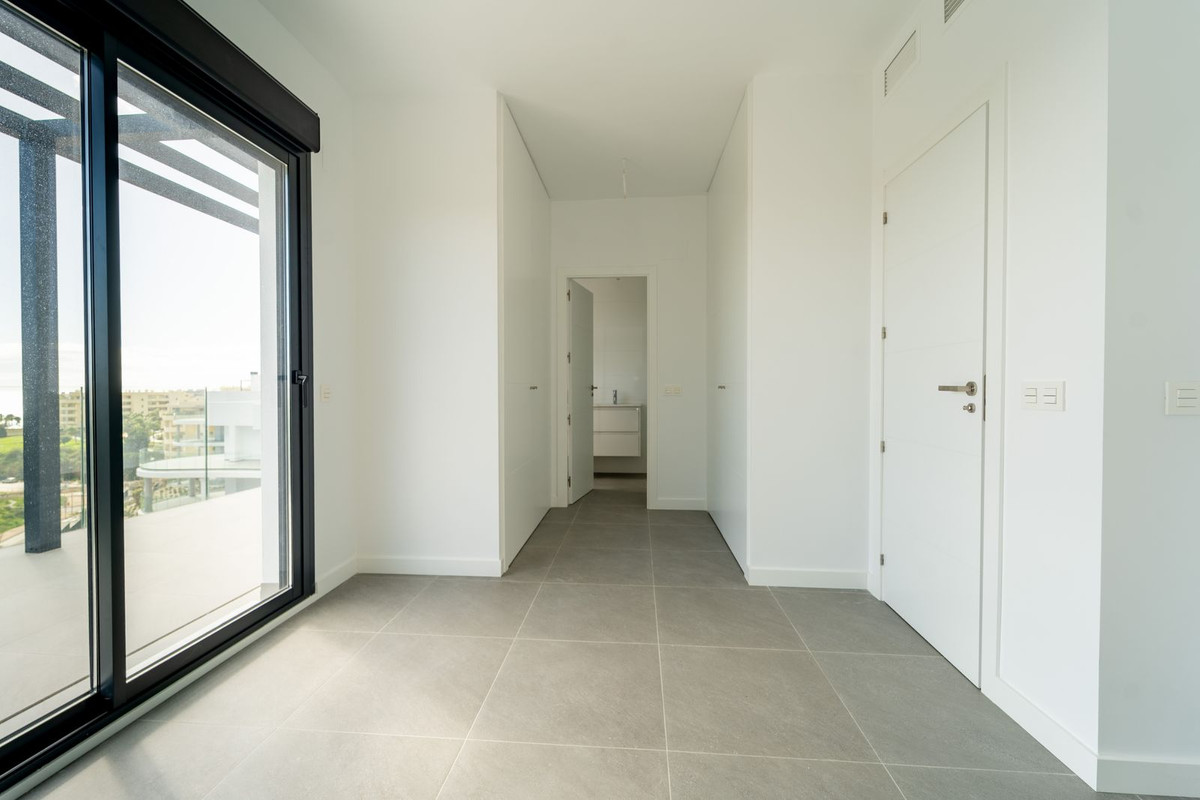Se vende Apartamento Planta Media de 2 dormitorios en Costa Del Sol, Málaga, España