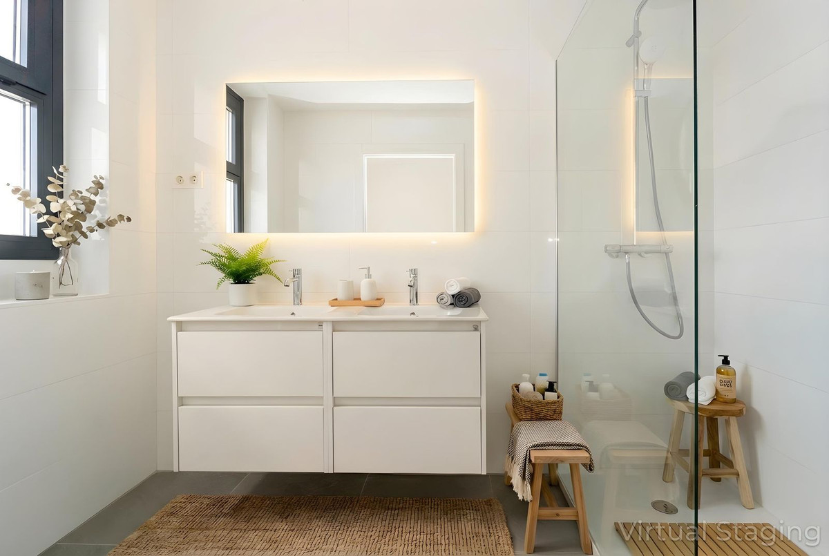 Se vende Apartamento Planta Media de 2 dormitorios en Costa Del Sol, Málaga, España