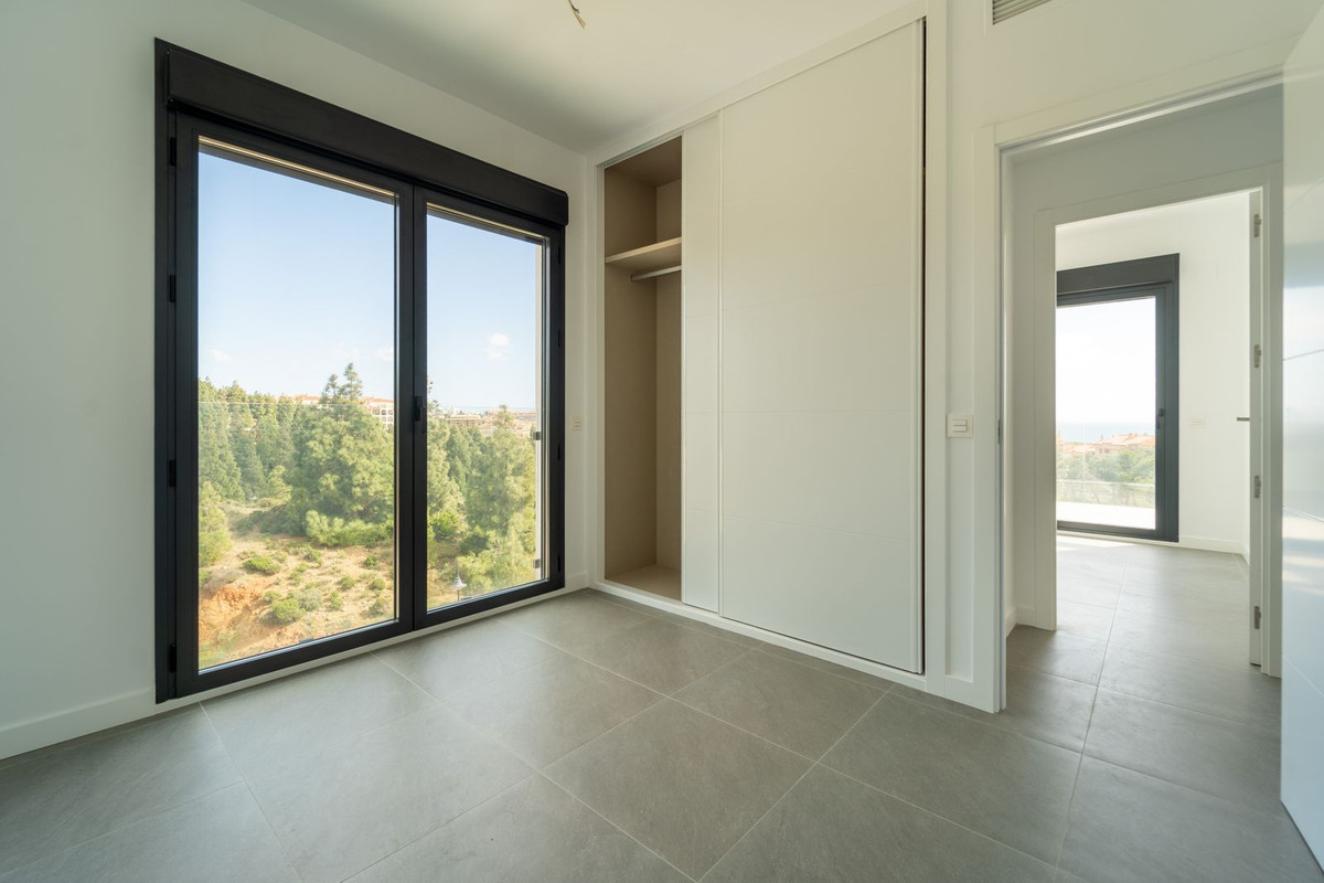 Se vende Apartamento Planta Media de 2 dormitorios en Costa Del Sol, Málaga, España
