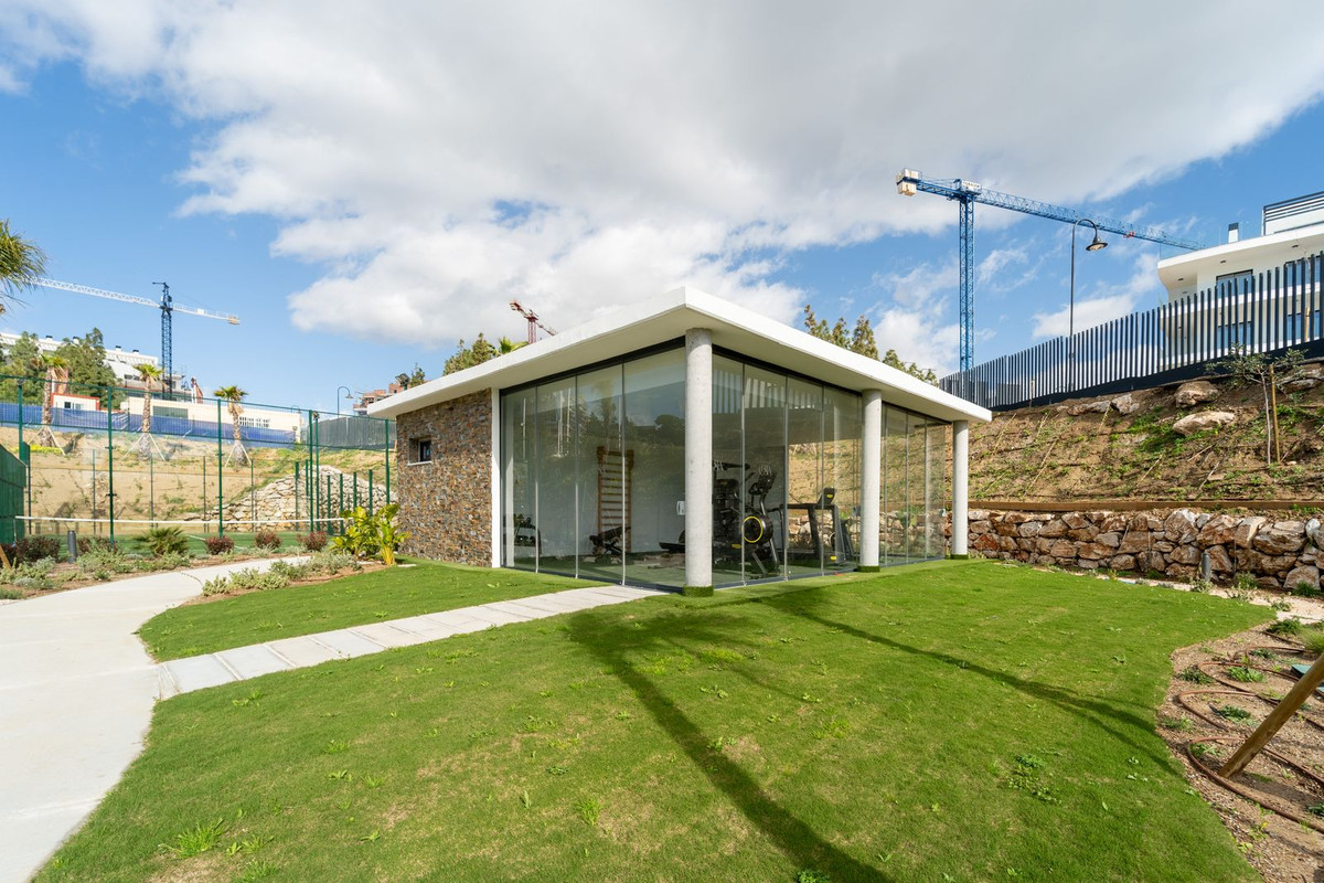 Se vende Apartamento Planta Media de 2 dormitorios en Costa Del Sol, Málaga, España