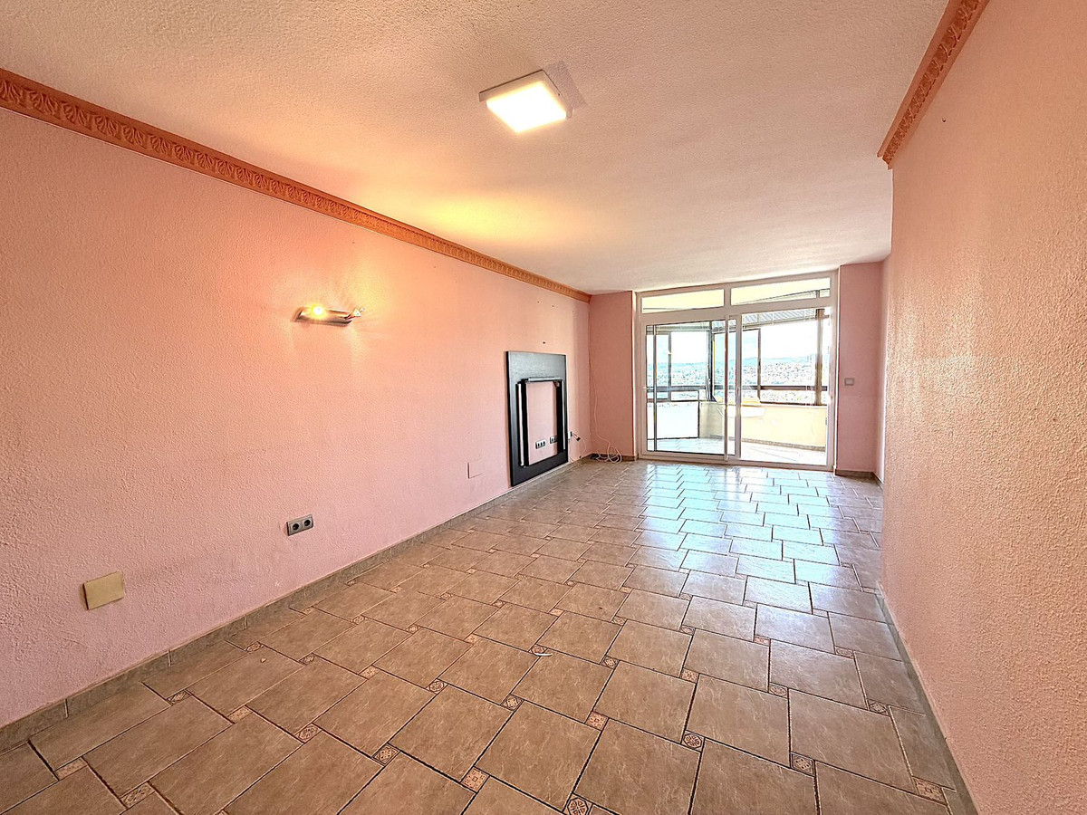 Se vende Apartamento Planta Media de 3 dormitorios en Costa Del Sol, Málaga, España