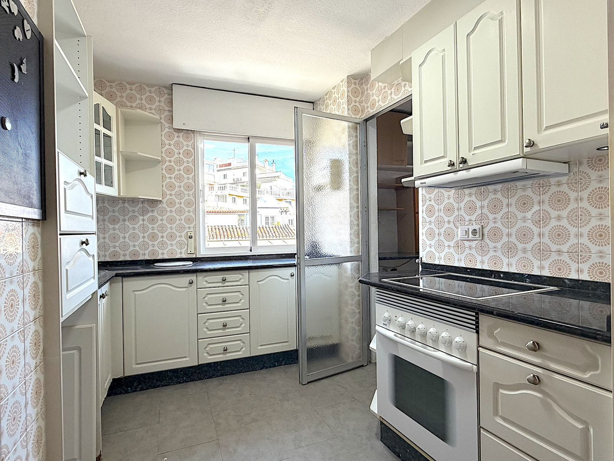Se vende Apartamento Planta Media de 3 dormitorios en Costa Del Sol, Málaga, España