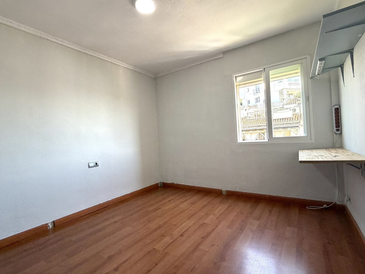 Se vende Apartamento Planta Media de 3 dormitorios en Costa Del Sol, Málaga, España