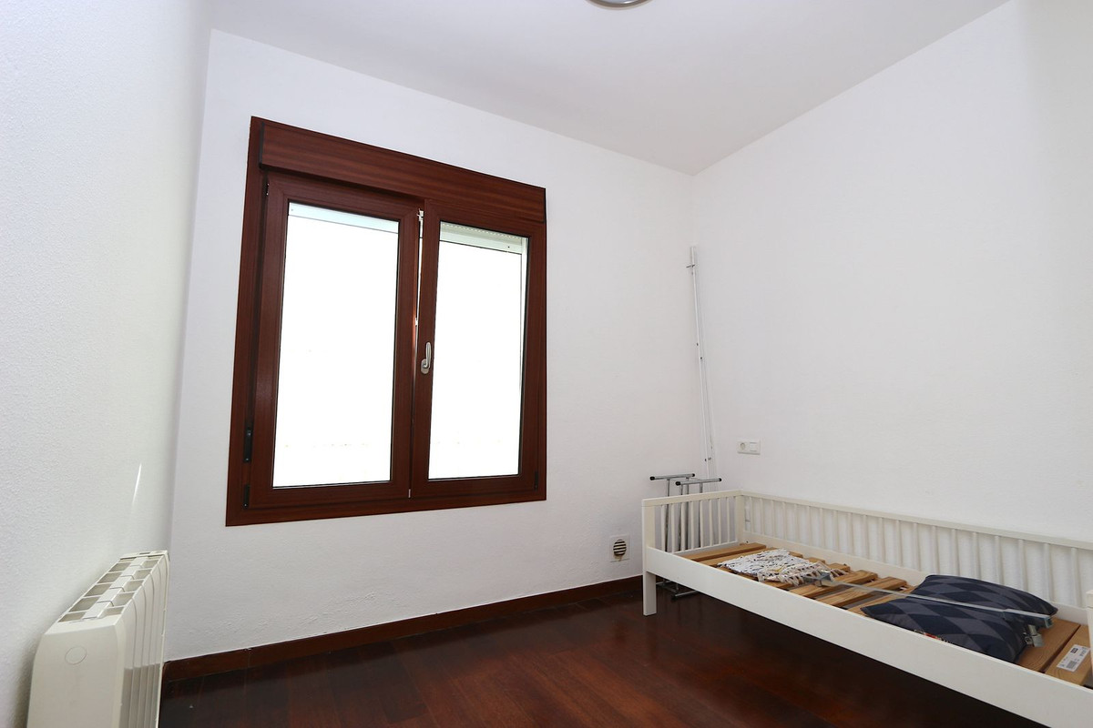 3 Bed Townhouse for sale in Cerros Del Aguila Costa Del Sol, Málaga, Spain