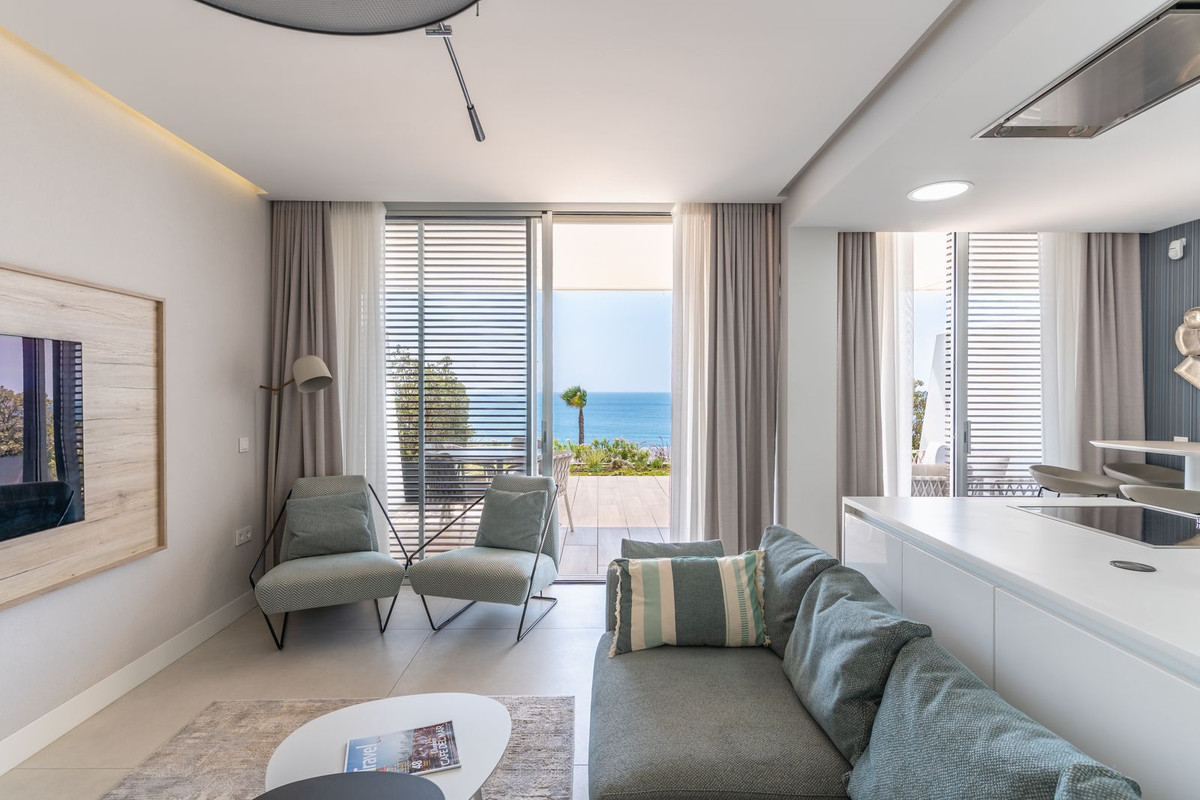 Se vende Apartamento Planta Baja de 2 dormitorios en Costa Del Sol, Málaga, España