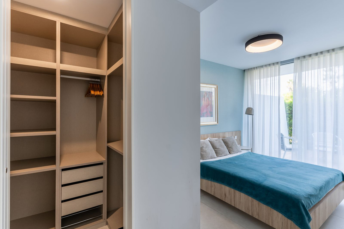 Se vende Apartamento Planta Baja de 2 dormitorios en Costa Del Sol, Málaga, España