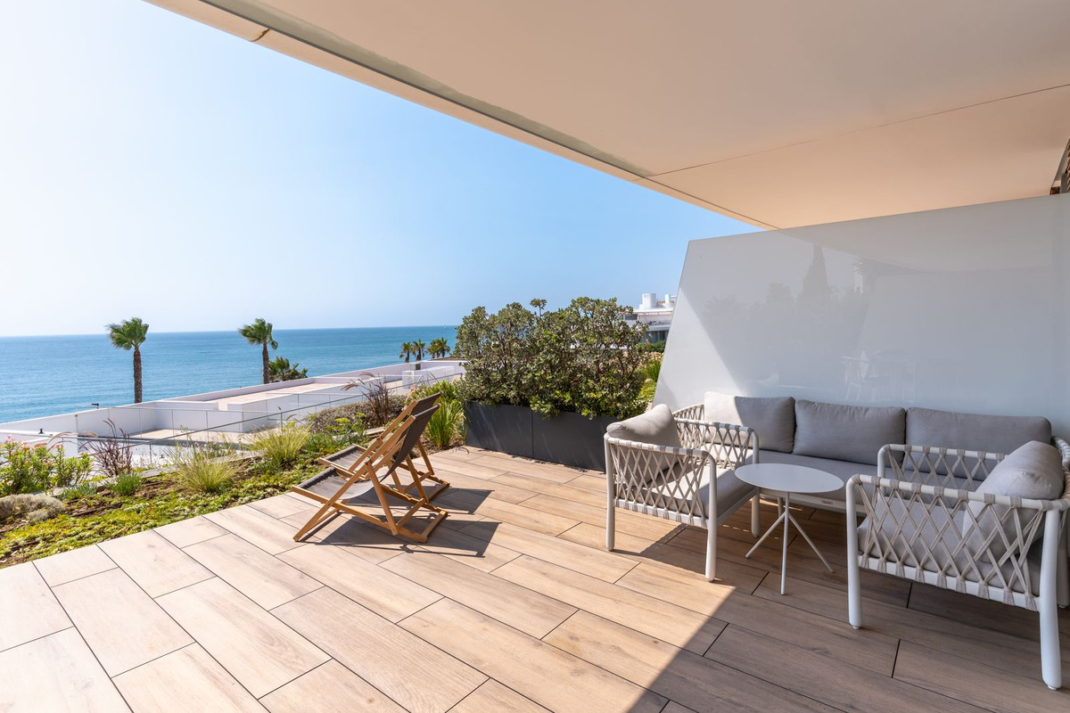 Se vende Apartamento Planta Baja de 2 dormitorios en Costa Del Sol, Málaga, España
