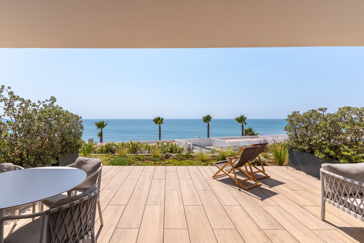 Se vende Apartamento Planta Baja de 2 dormitorios en Costa Del Sol, Málaga, España