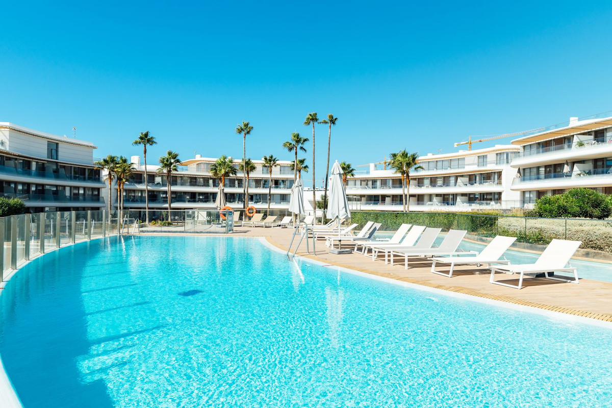 Se vende Apartamento Planta Baja de 2 dormitorios en Costa Del Sol, Málaga, España