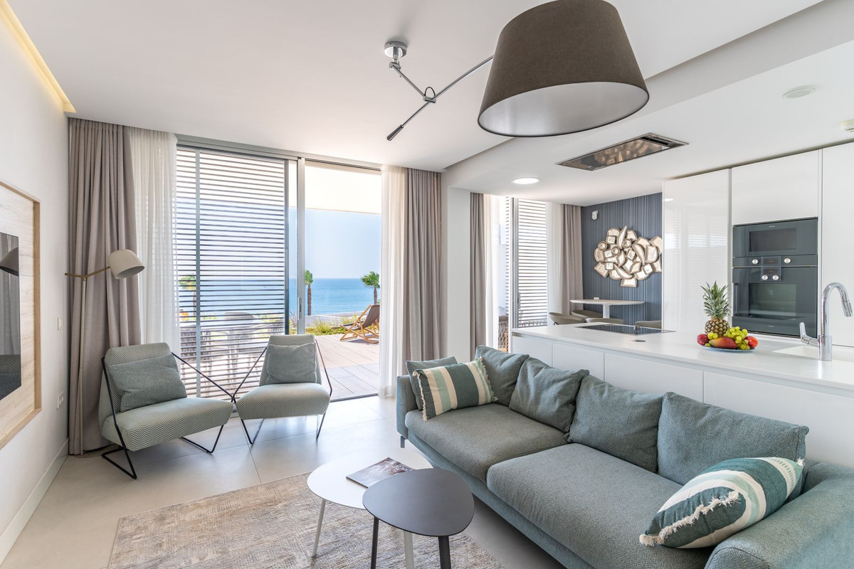 Se vende Apartamento Planta Baja de 2 dormitorios en Costa Del Sol, Málaga, España