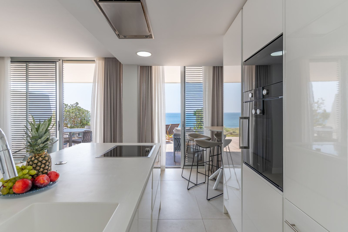 Se vende Apartamento Planta Baja de 2 dormitorios en Costa Del Sol, Málaga, España