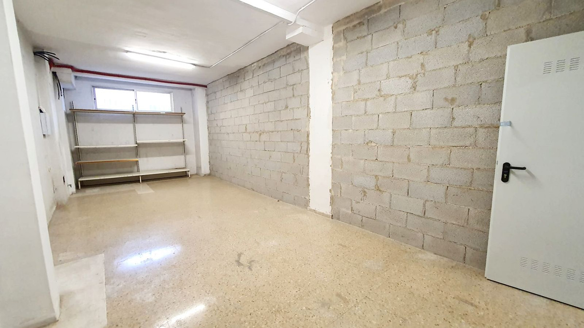 Commercial unit for sale in Fuengirola Costa Del Sol, Málaga, Spain