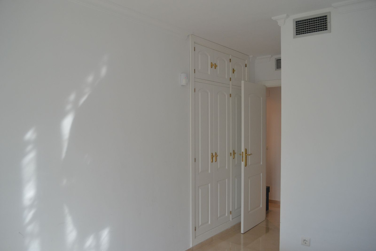 Se vende Pareada de 3 dormitorios en Costa Del Sol, Málaga, España