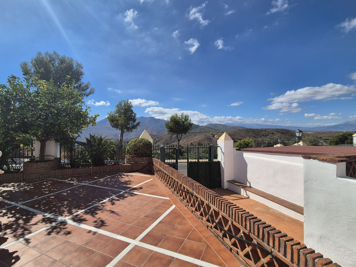 Se vende Pareada de 3 dormitorios en Costa Del Sol, Málaga, España