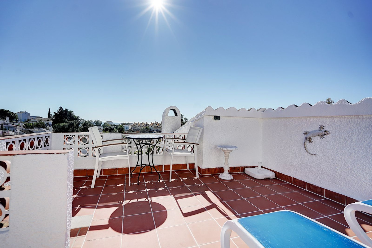 2 Bed Townhouse for sale in Calahonda Costa Del Sol, Málaga, Spain