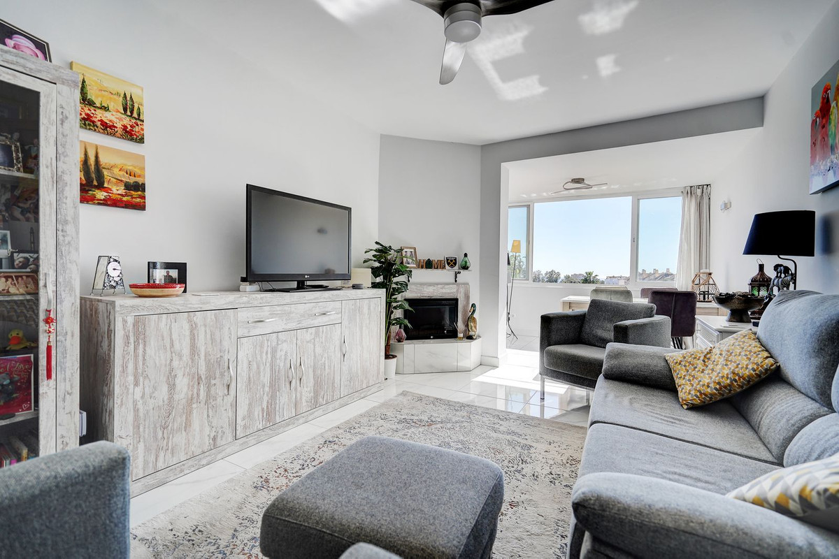 2 Bed Townhouse for sale in Calahonda Costa Del Sol, Málaga, Spain