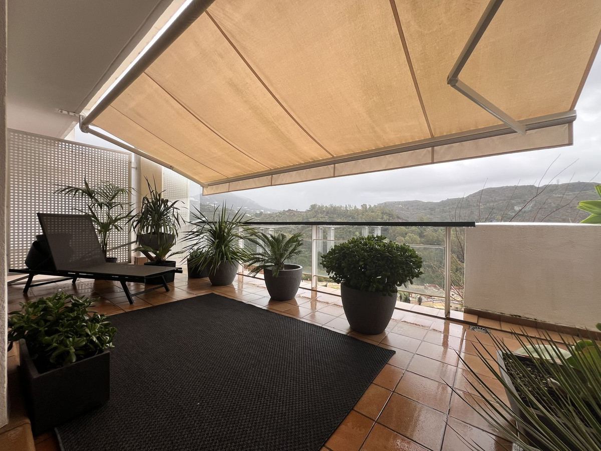1 Bed Apartment for sale in Benahavís Costa Del Sol, Málaga, Spain