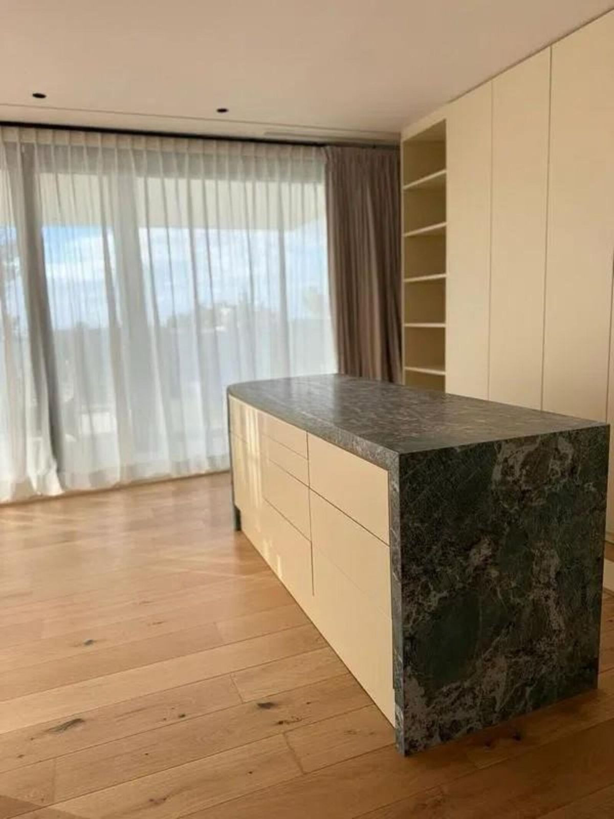 Se vende Villa - Chalet de 5 dormitorios en Costa Del Sol, Málaga, España