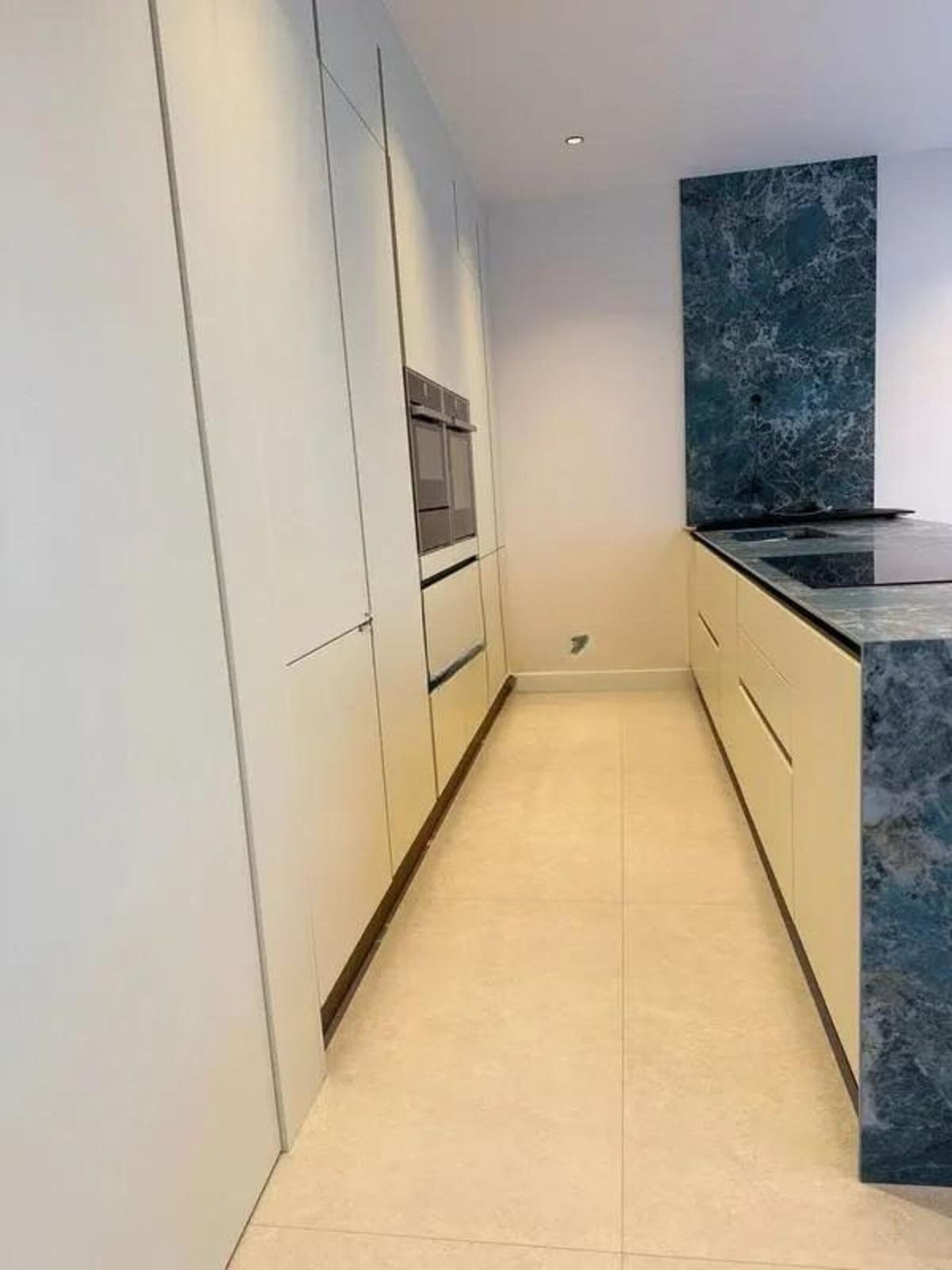Se vende Villa - Chalet de 5 dormitorios en Costa Del Sol, Málaga, España
