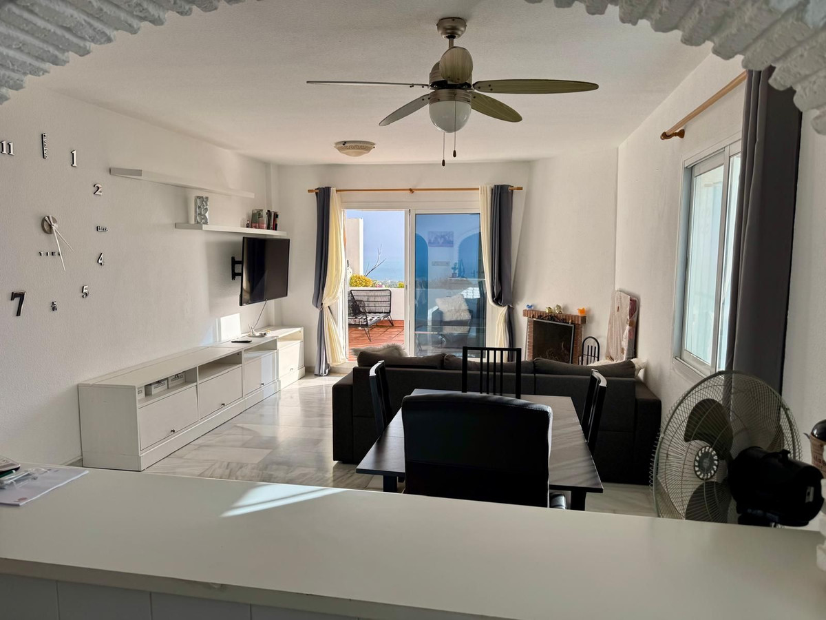 Se vende Apartamento Planta Media de 2 dormitorios en Costa Del Sol, Málaga, España