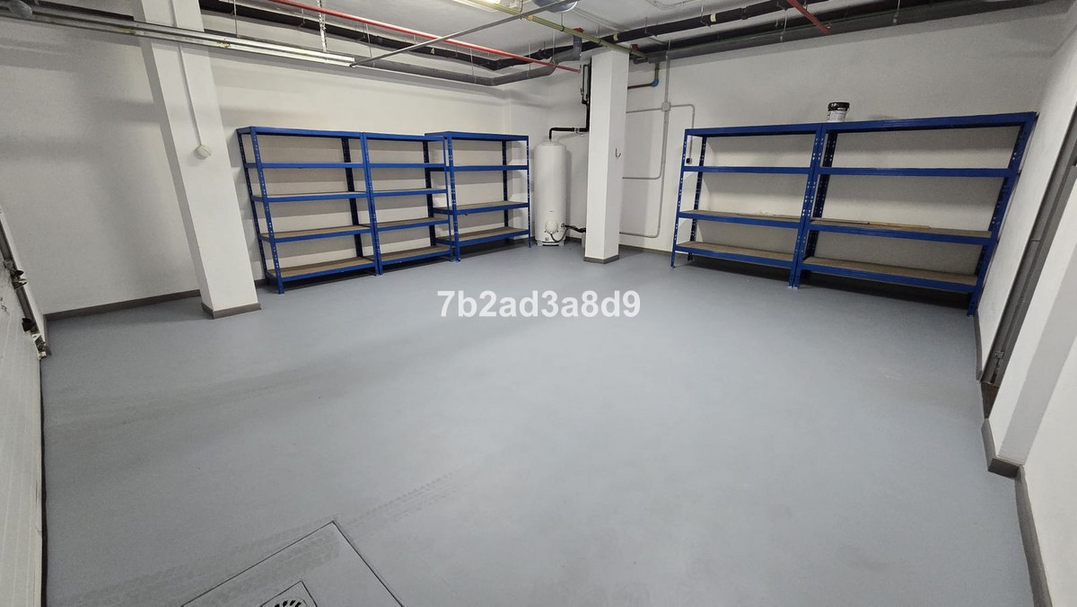 Se vende Pareada de 5 dormitorios en Costa Del Sol, Málaga, España